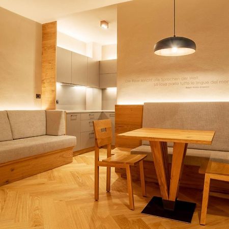 Ladurner Suites ميرانو المظهر الخارجي الصورة