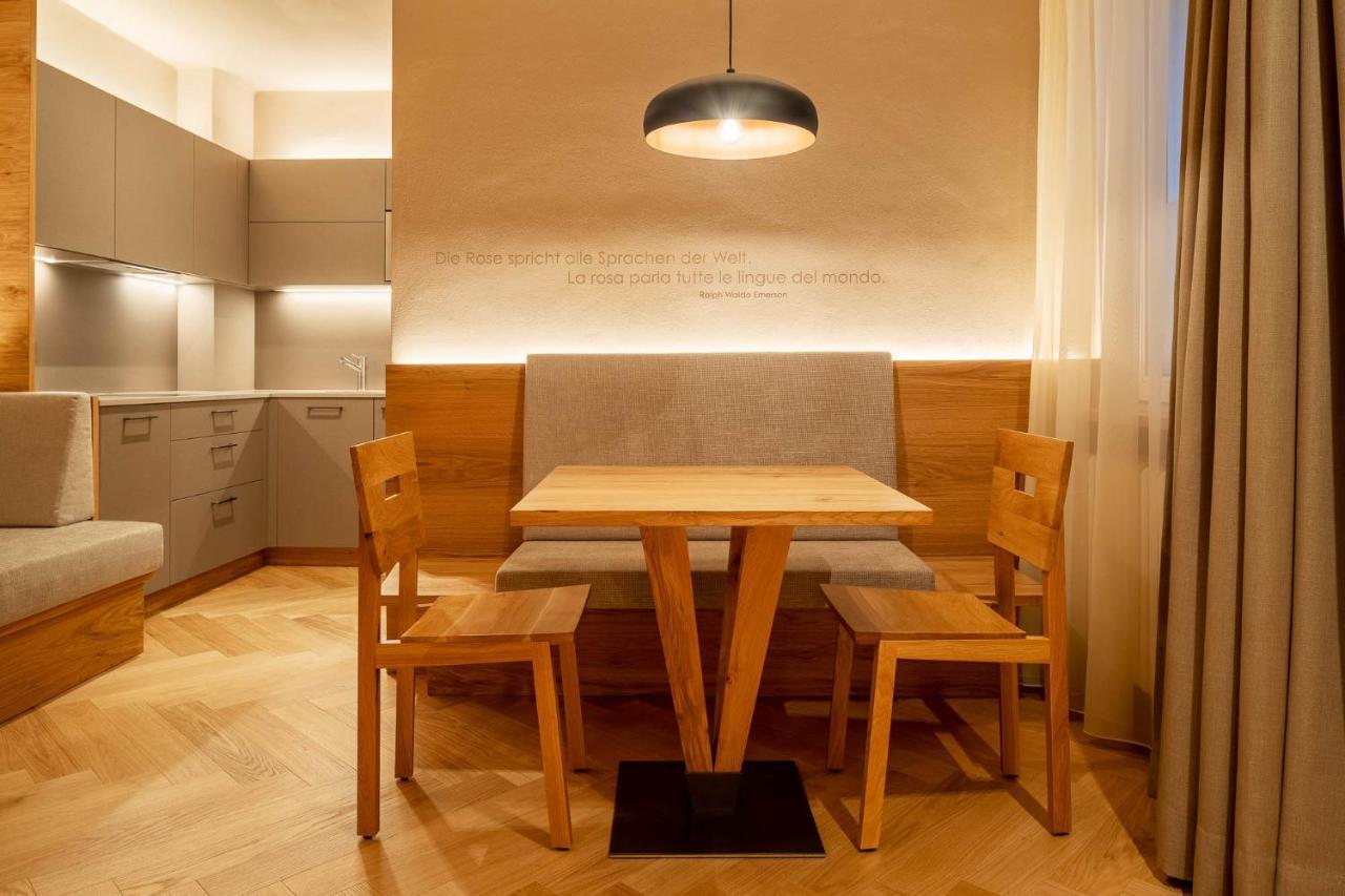 Ladurner Suites ميرانو المظهر الخارجي الصورة